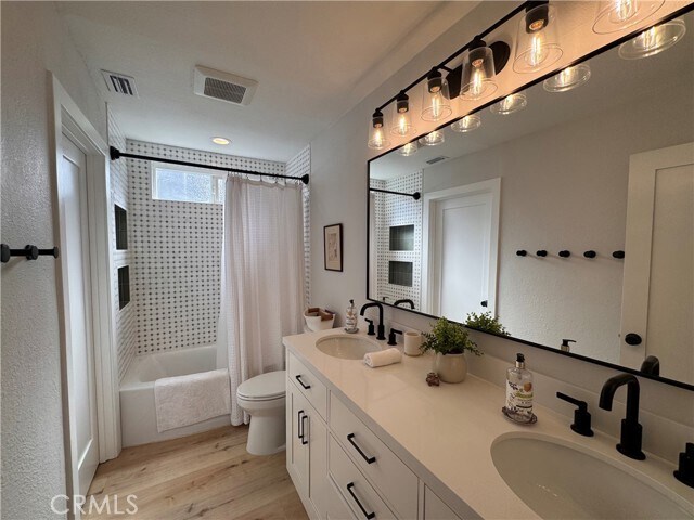 Building Photo - 21742 Tegley