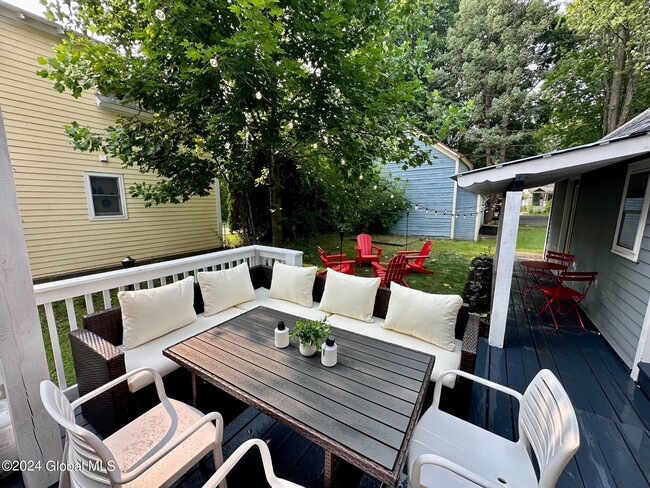 Building Photo - 163 Lake Ave