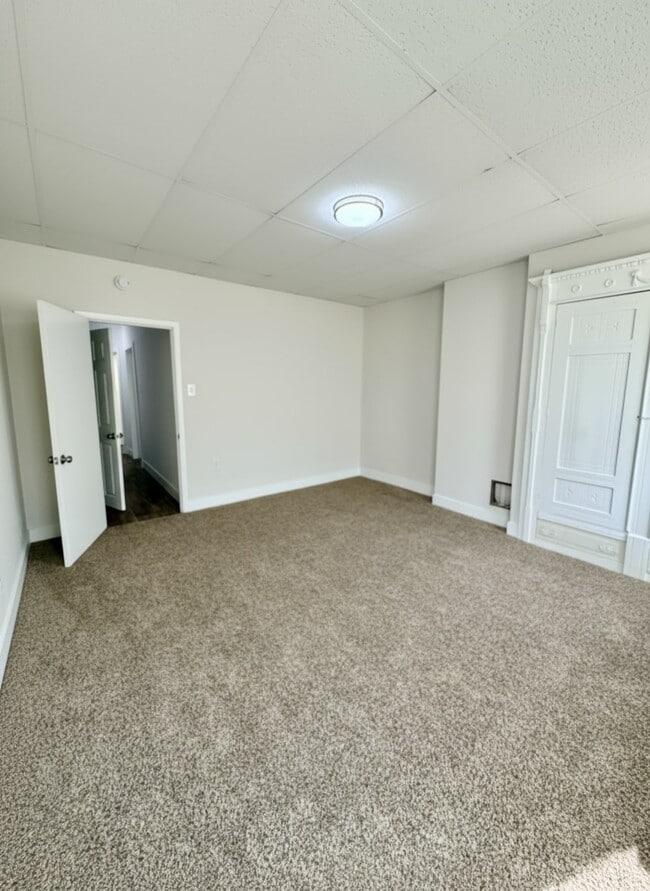 Building Photo - 1855 E Westmoreland St