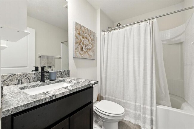 Building Photo - 3903 Silver Strand Trl