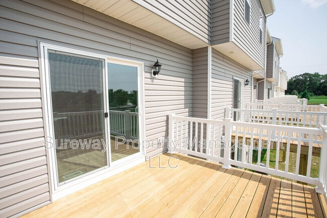 Building Photo - 234 Macoun Way