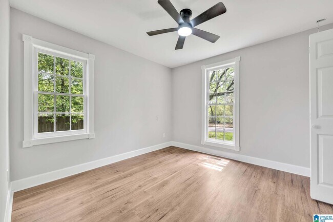 Building Photo - 3027 Cora Ave