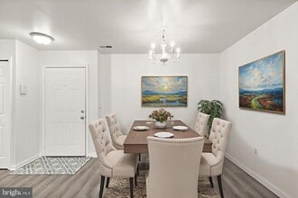 Building Photo - 1310 Sheridan Pl