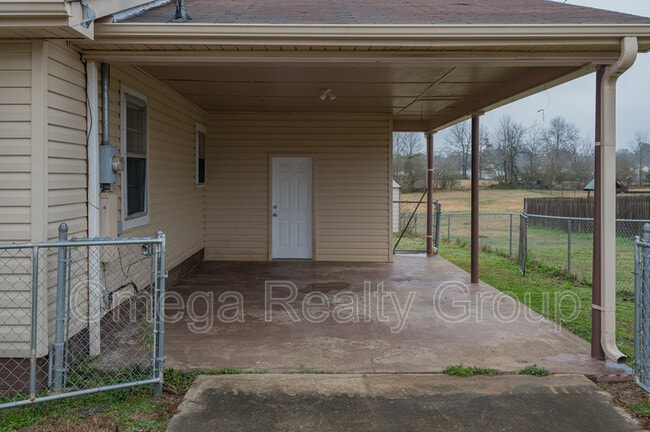 Building Photo - 1586 Arcade Terrace