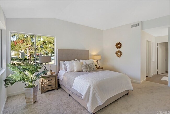 Building Photo - 1 Sandalwood