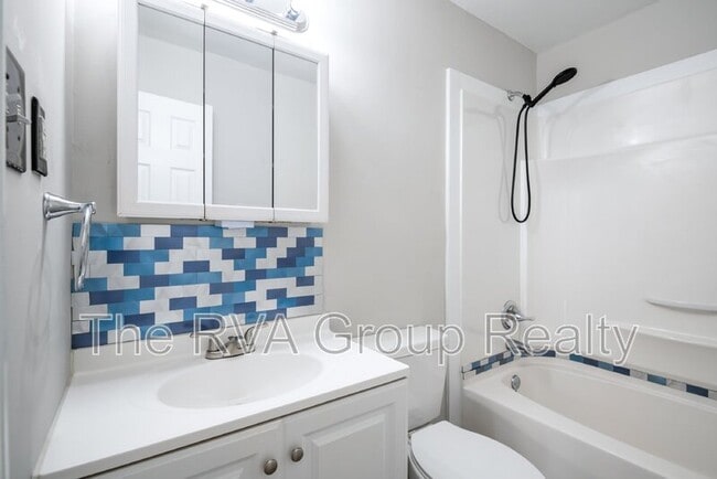 Building Photo - 2407 Bluefield St