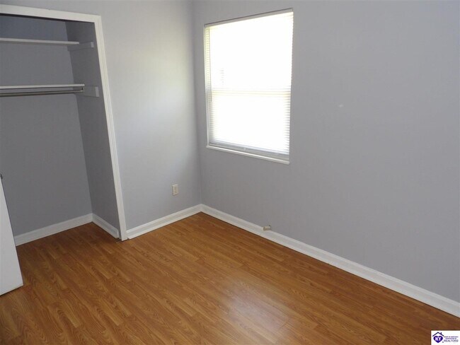 Building Photo - 321 Crossgate Rd