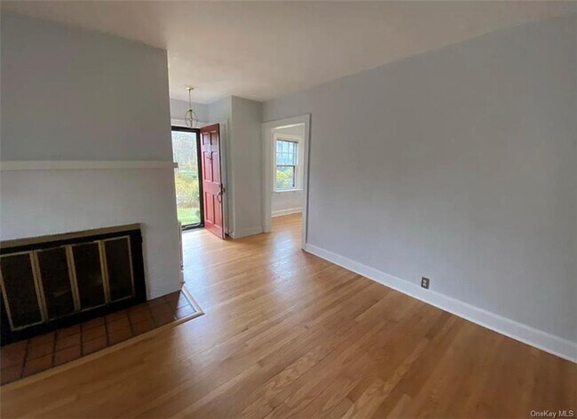 Building Photo - 79 Radnor Ave
