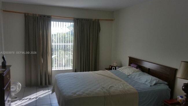 Building Photo - 9405 W Flagler St