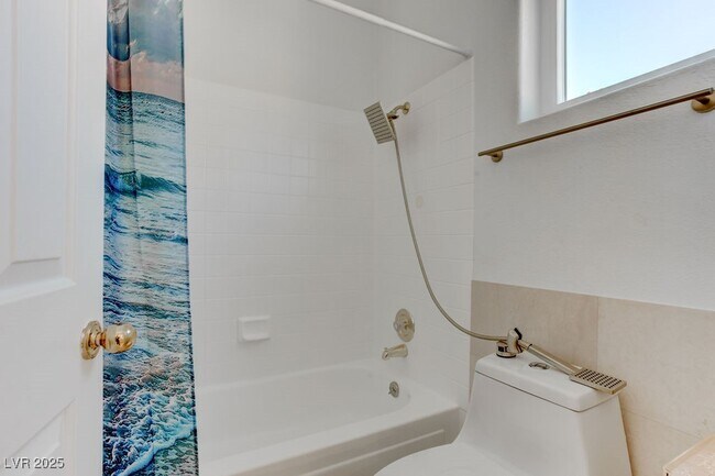 Building Photo - 8953 Diamond Falls Dr