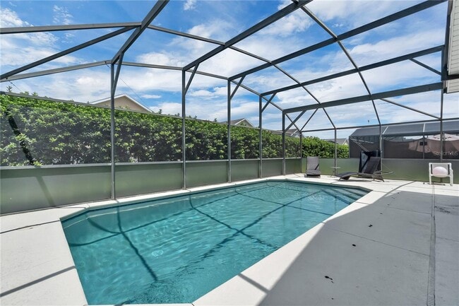 Building Photo - 16635 Palm Spring Dr