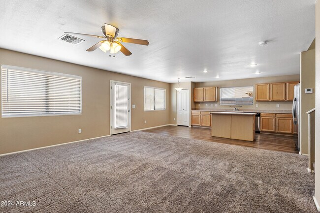 Building Photo - 34994 N Barzona Trail