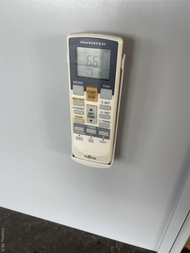 Building Photo - 7 Pond Rd