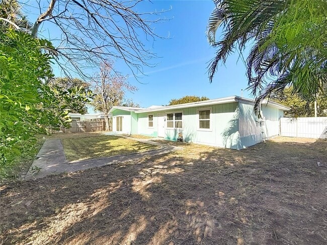 Building Photo - 7250 12th Ave N