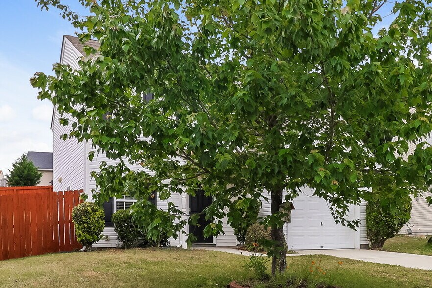 Building Photo - 14017 Sobeck Ln