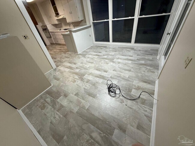 Building Photo - 115 Carolyn Way