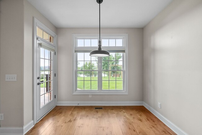 Building Photo - Pet Friendly Four Bedroom off Exit 8!