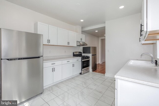 Building Photo - 3002 13th St NW