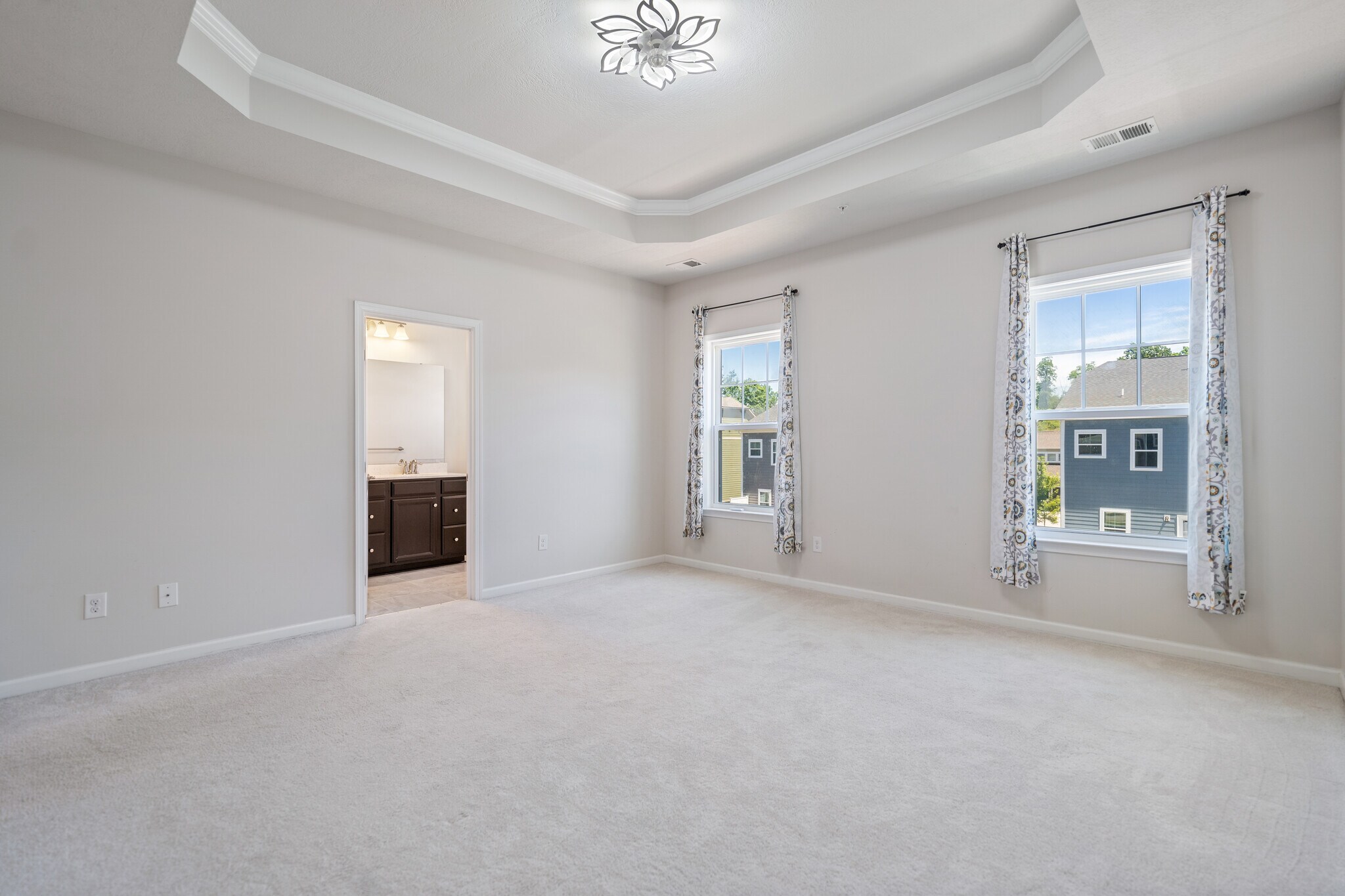 Building Photo - 521 Tuscarora Rd