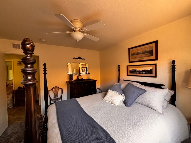Building Photo - 271 Leisure World