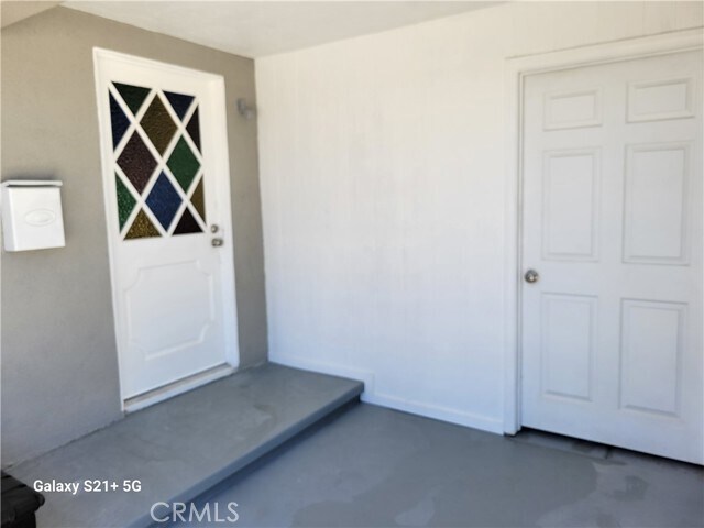 Building Photo - 937 N Iroquois Ave