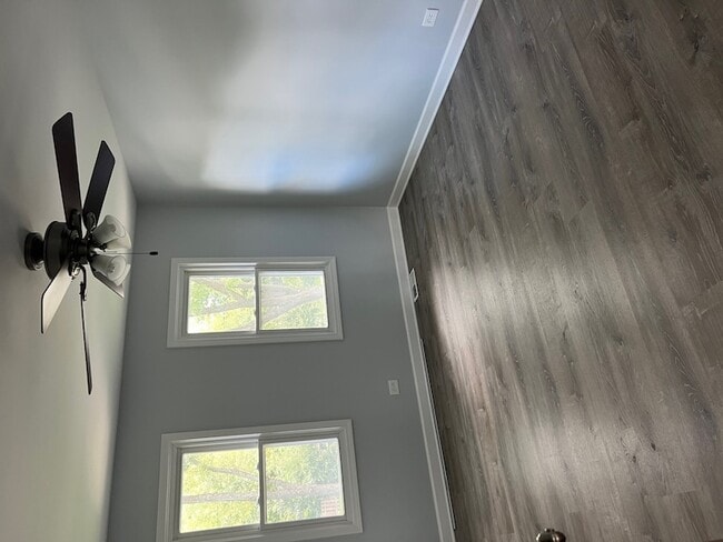 Building Photo - 926 Aspen Dr