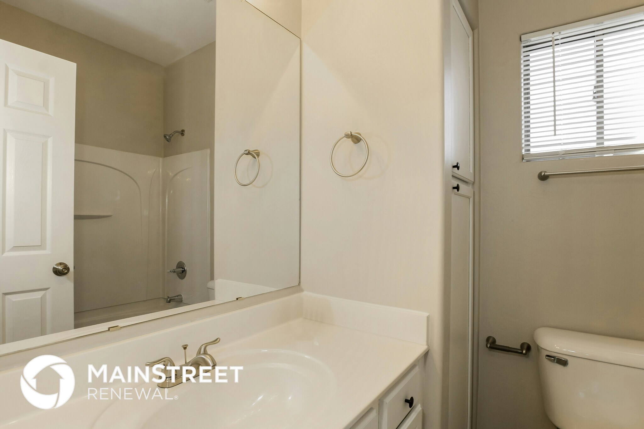 Building Photo - 22014 N 29th Dr