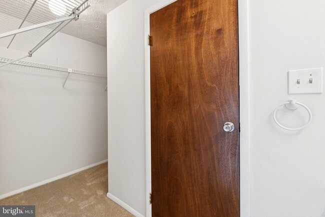 Building Photo - 7994 Tyson Oaks Cir