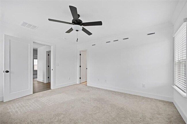 Building Photo - 3381 Macaiva Aly