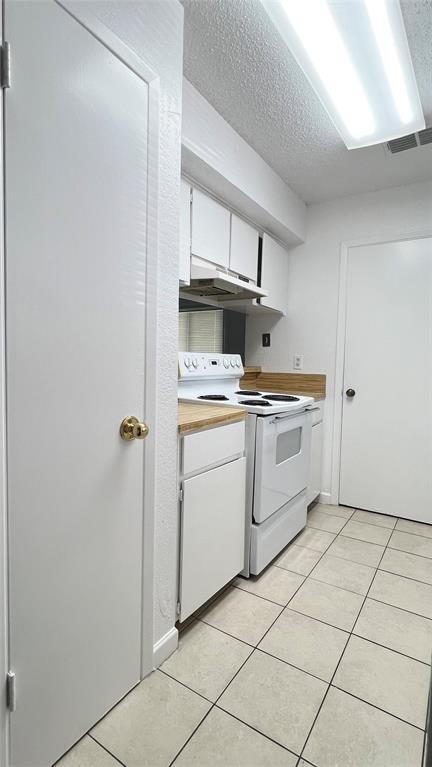 Building Photo - 3601 N Hills Dr