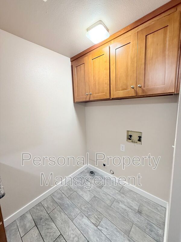 Building Photo - 1803 SE Blairmont Dr