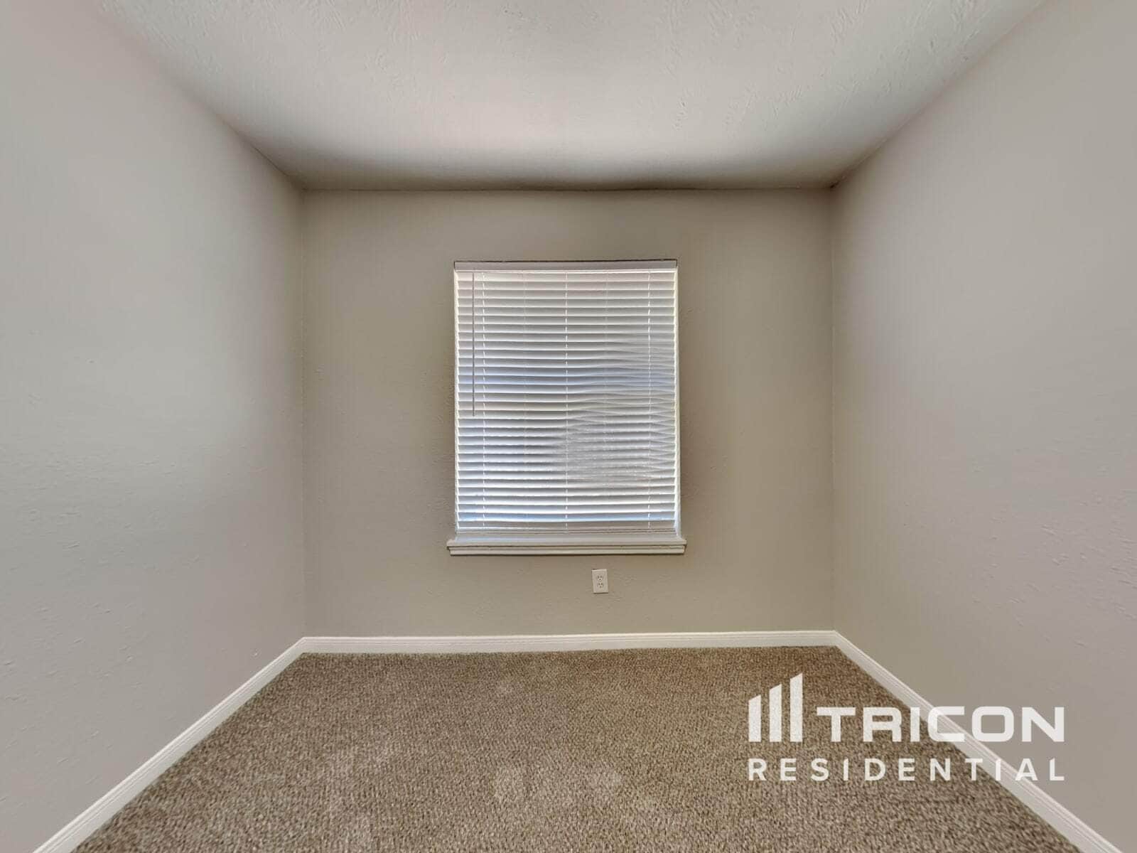 Building Photo - 14202 Clear Forest Dr