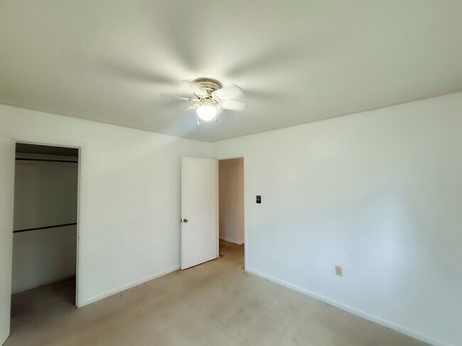 Building Photo - 6911 W 42nd St