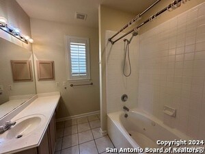 Building Photo - 13631 Auburn Oaks