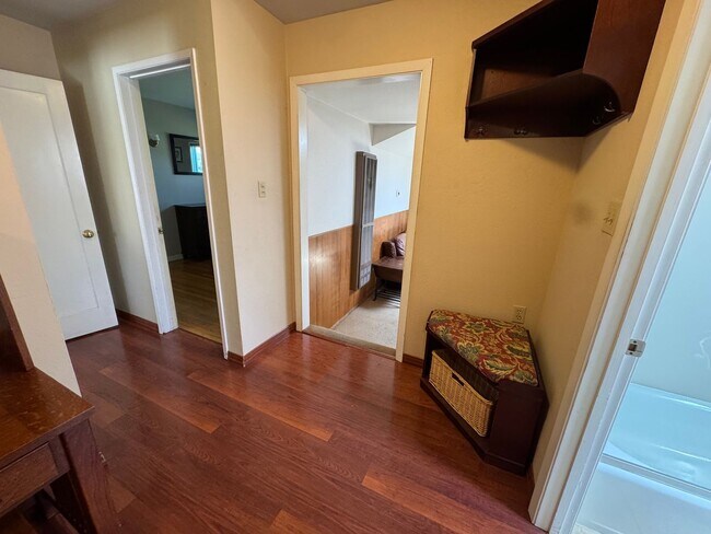 Building Photo - Fully Furnished 3BED/2BATH SFH For Rent in the Desirable City of San Leandro, Ca!!!!