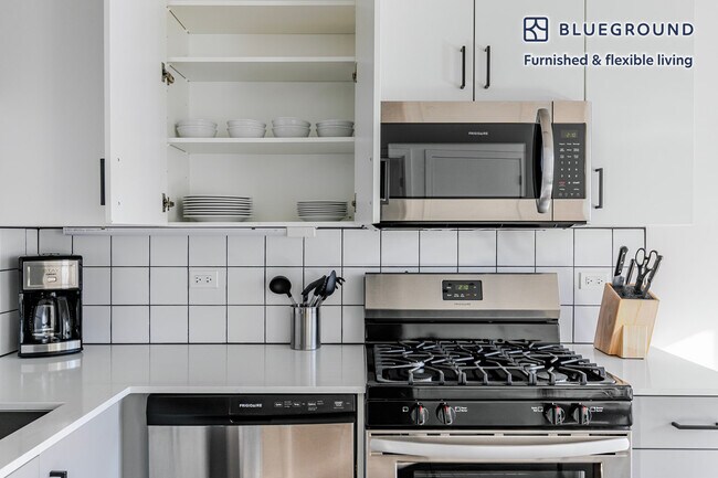 Building Photo - 61 W Erie St