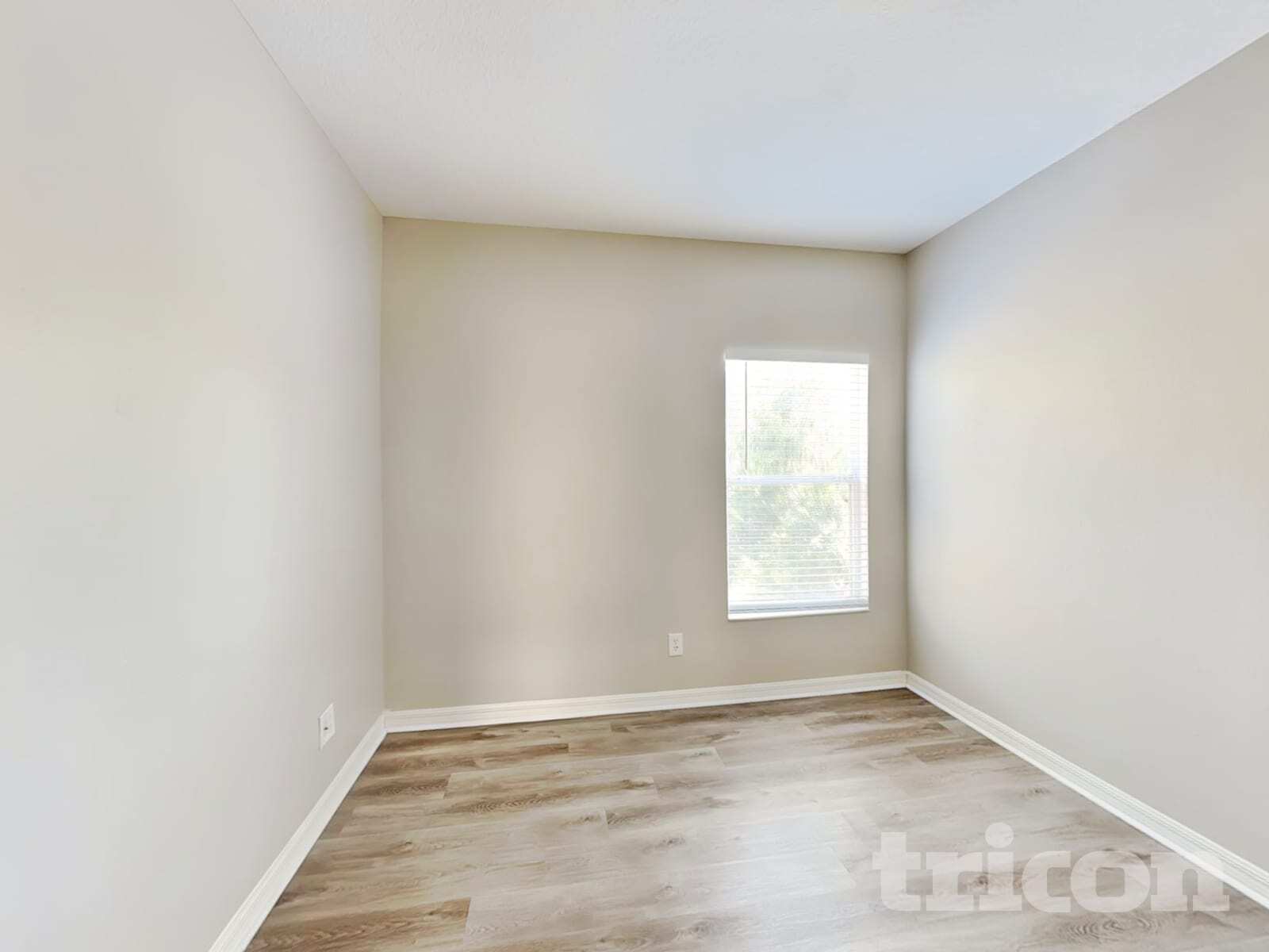 Building Photo - 3625 16th St Ct E