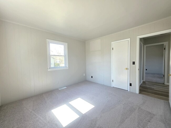 Building Photo - 406 Grove Pl