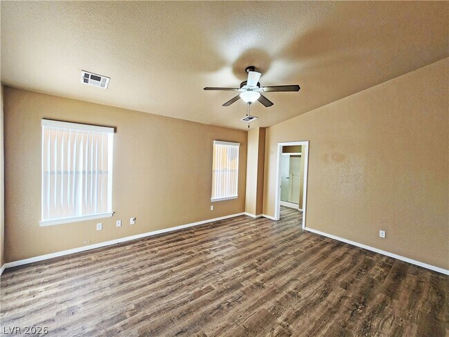 Building Photo - 3680 Ravine Ave