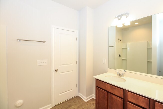 Building Photo - 7268 Bellacroft Dr