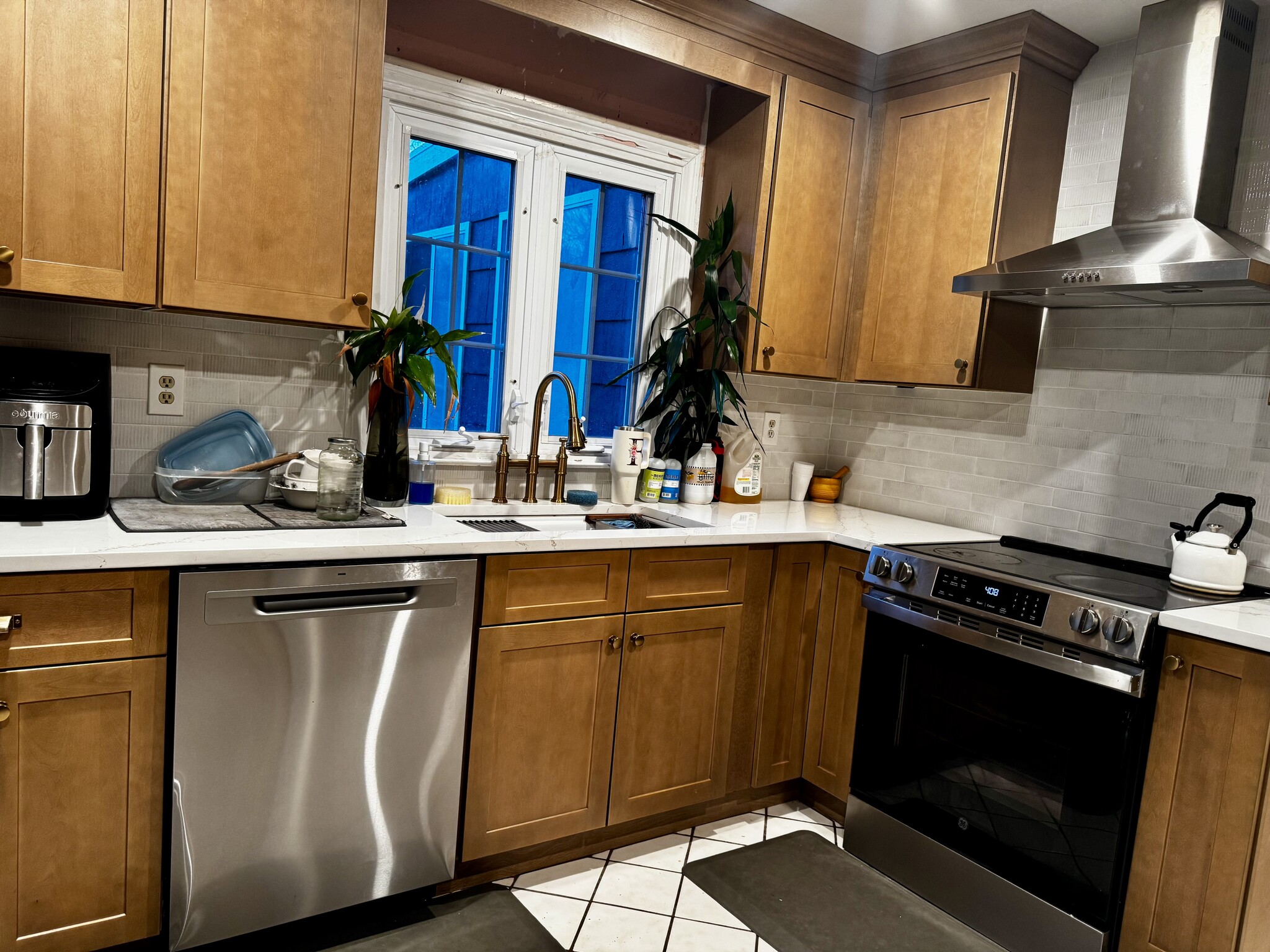 Building Photo - 6 Redcoat Ln