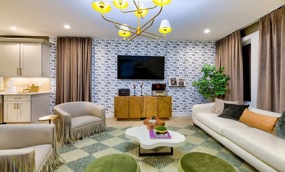 Building Photo - 1112 Baptist World Center Dr