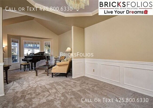 Building Photo - Luxurious 5-bedroom home in Sammamish with...