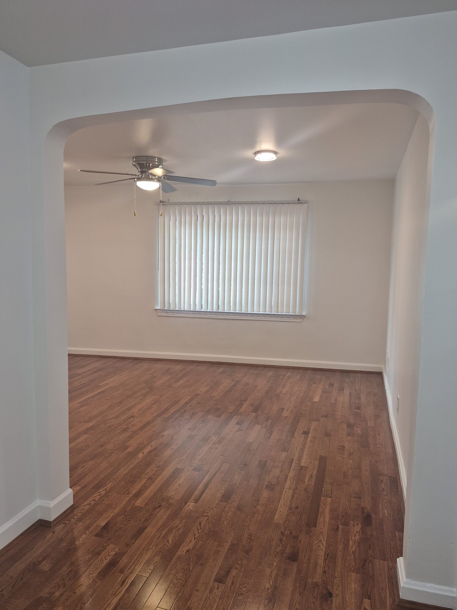 Building Photo - 2063 Beechmont Ave