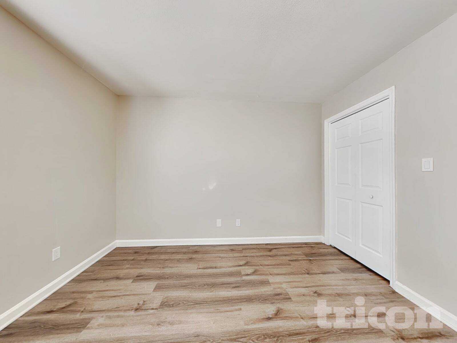 Building Photo - 4585 Hebbard Way