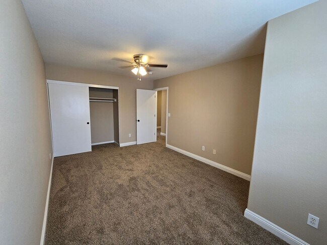 Building Photo - 4 Bedroom Rhodes Ranch Home for Rent