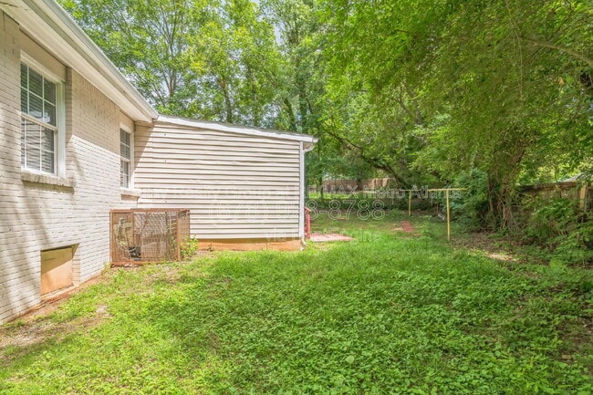 Building Photo - 16 Bromack Dr SE