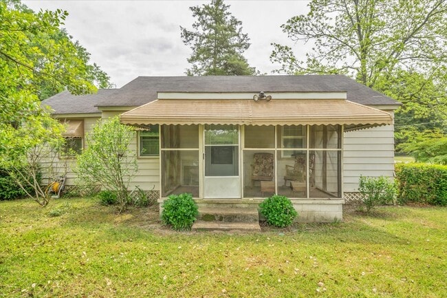 Building Photo - 601 Travelers Rest Rd