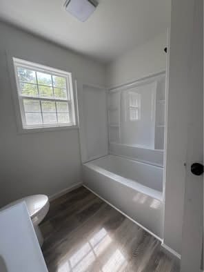 Building Photo - 914 Dooley Ave