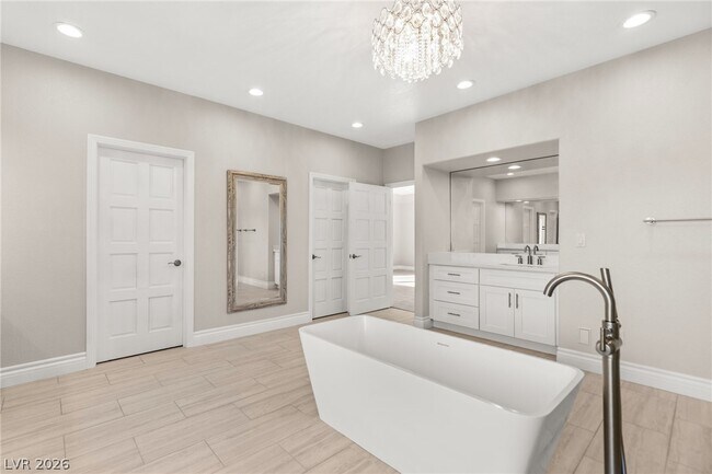 Building Photo - 13 Dovetail Cir